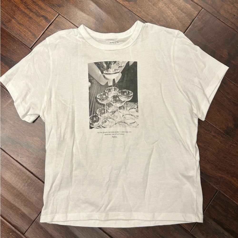 Abercrombie & Fitch Cream Graphic Skimming Tee